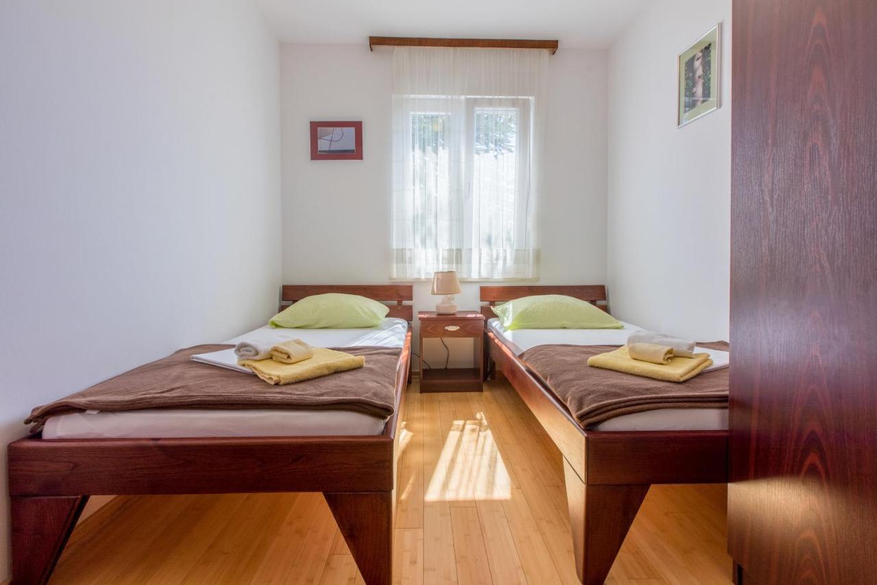 Apartments Robic 塞尔瑟 外观 照片
